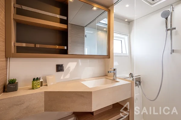 Lagoon 46  - Yacht Charter Sailica
