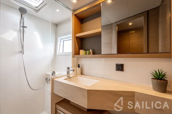 Lagoon 46  - Yacht Charter Sailica