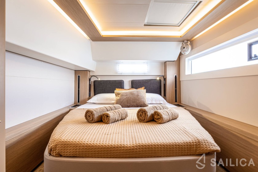Lagoon 46  - Yacht Charter Sailica