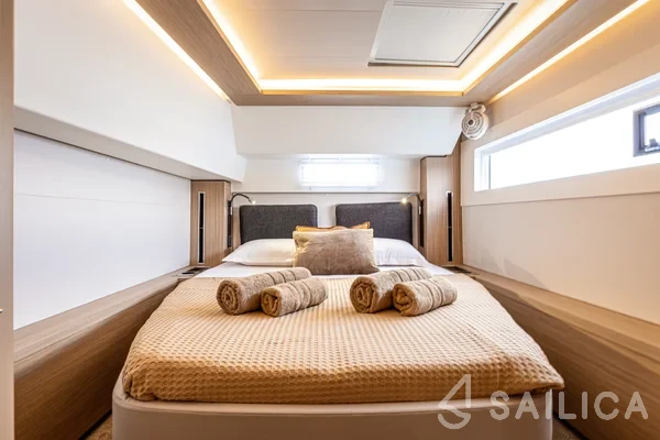 Lagoon 46  - Yacht Charter Sailica
