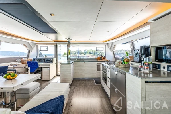 Leopard 50 - Yacht Charter Sailica