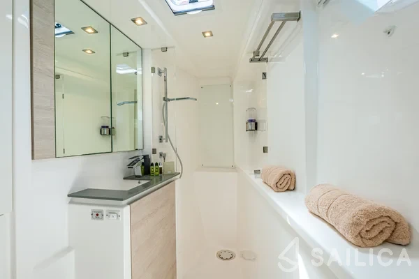 Leopard 50 - Yacht Charter Sailica