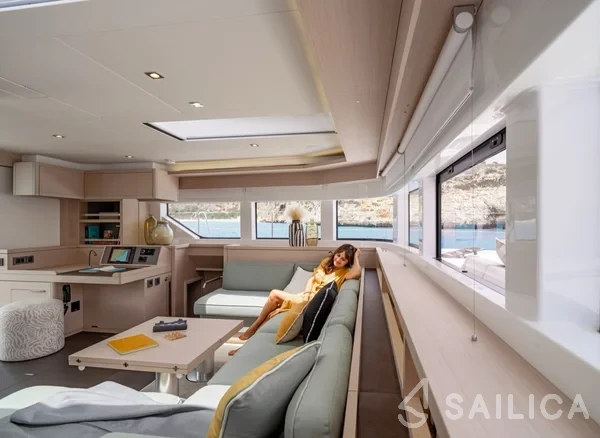 Lagoon 55 - Yacht Charter Sailica