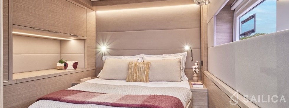 Lagoon 55 - Yacht Charter Sailica