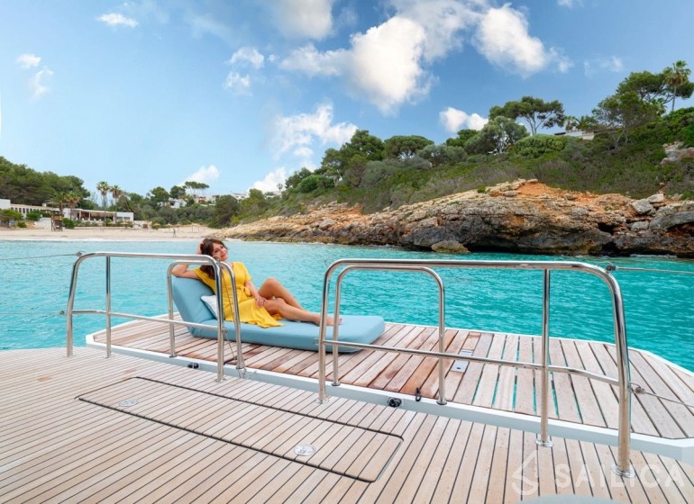 Lagoon 55 - Yacht Charter Sailica