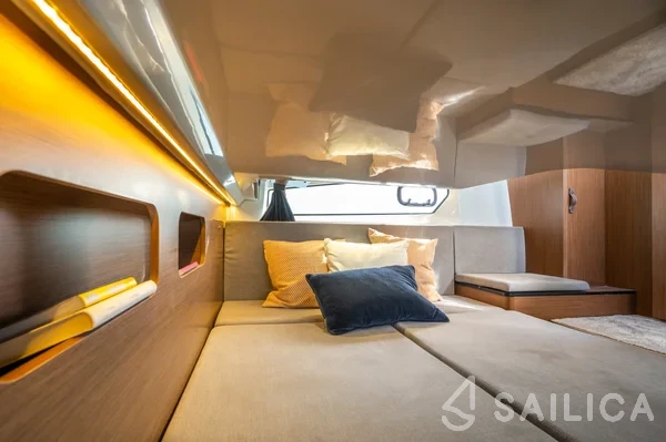 Antares 11 OB - Yacht Charter Sailica