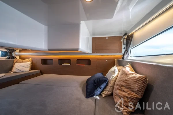 Antares 11 OB - Yacht Charter Sailica