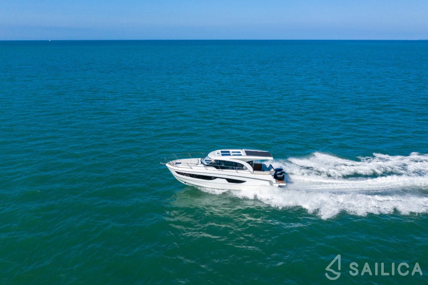 Antares 11 OB - Yacht Charter Sailica