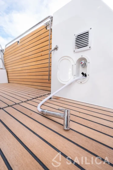 Antares 11 OB - Yacht Charter Sailica