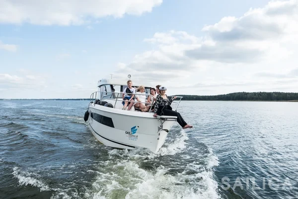Balt 918 Titanium - Yacht Charter Sailica