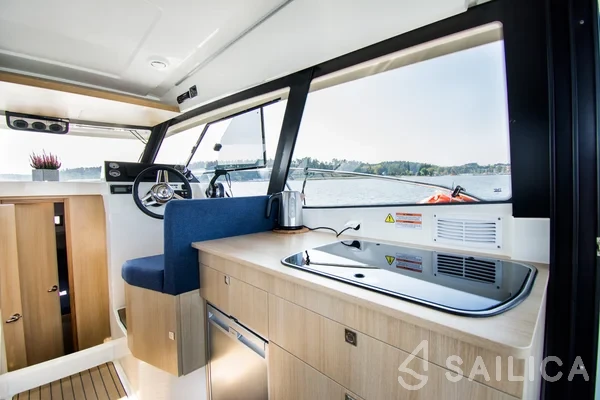 Balt 918 Titanium - Yacht Charter Sailica