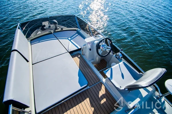 Balt 1018 - Yacht Charter Sailica