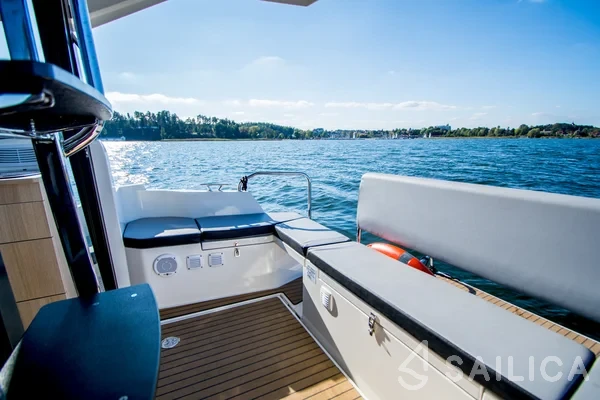 Balt 1018 - Yacht Charter Sailica