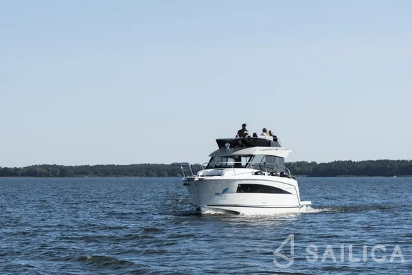 Balt 1018 - Yacht Charter Sailica