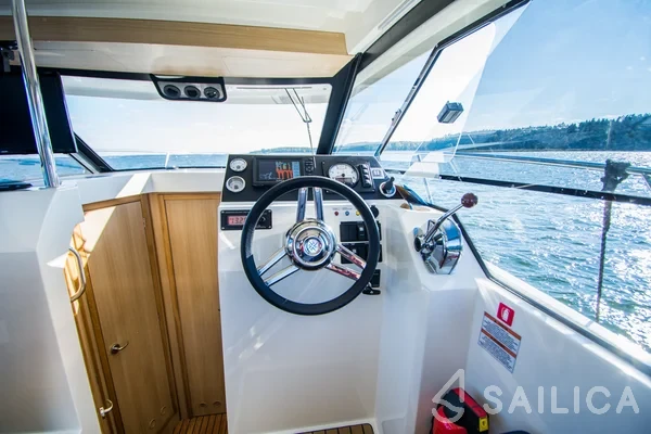 Balt 1018 - Yacht Charter Sailica