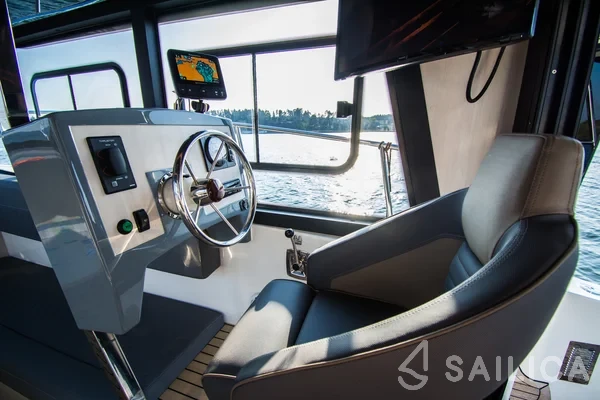 Futura 40 Grand Horizon - Yacht Charter Sailica