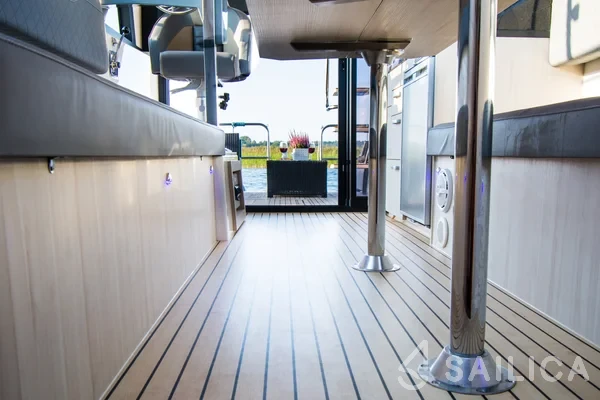 Futura 40 Grand Horizon - Yacht Charter Sailica