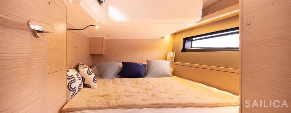 Dufour 41 - Yacht Charter Sailica