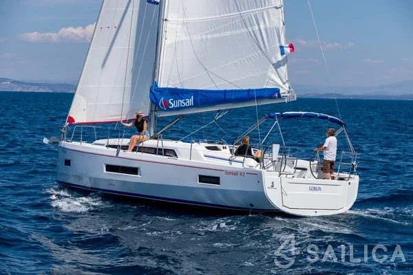 Oceanis 40.1 - Yacht Charter Sailica
