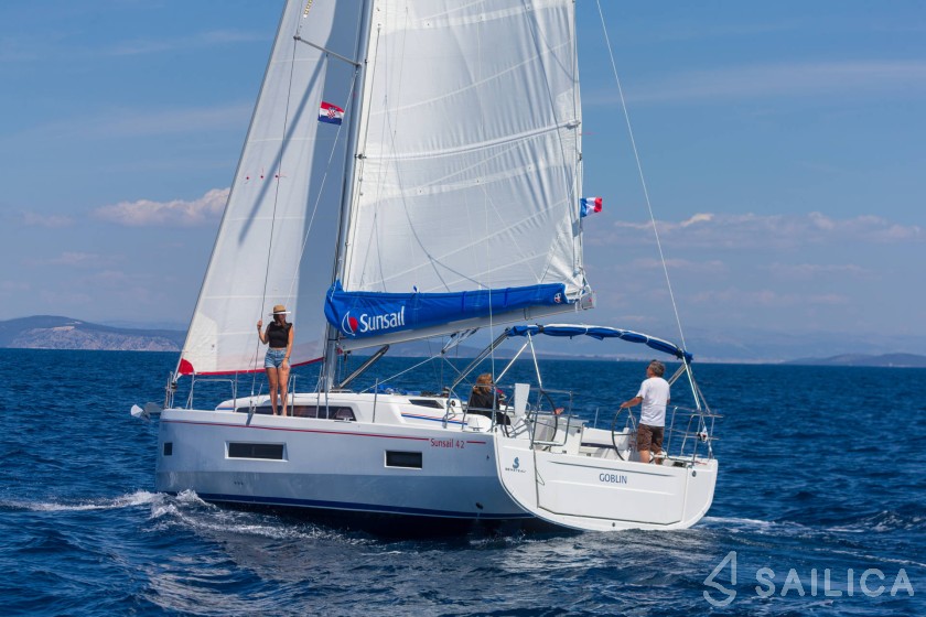Oceanis 40.1 - Yacht Charter Sailica