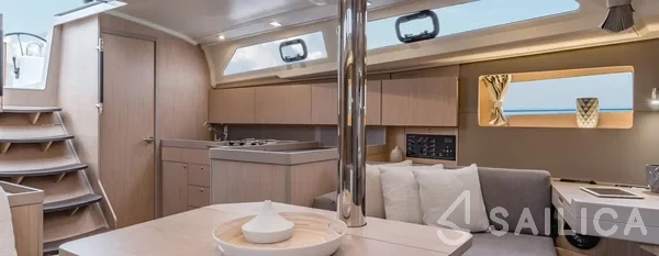 Oceanis 41.1 - Yacht Charter Sailica