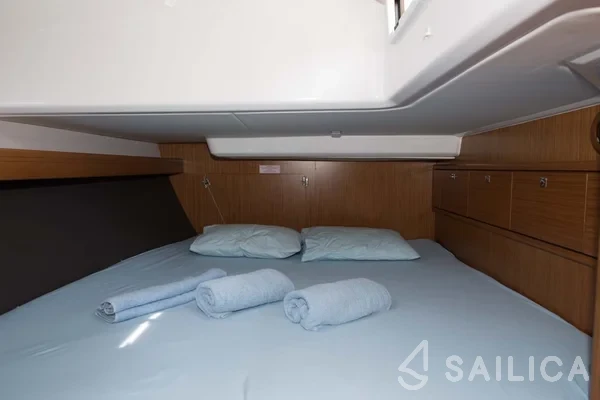 Bavaria Cruiser 56 - Yacht Charter Sailica