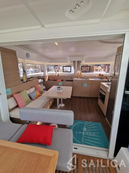 Lagoon 38 - Yacht Charter Sailica