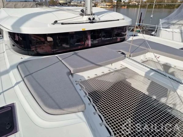 Lagoon 38 - Yacht Charter Sailica