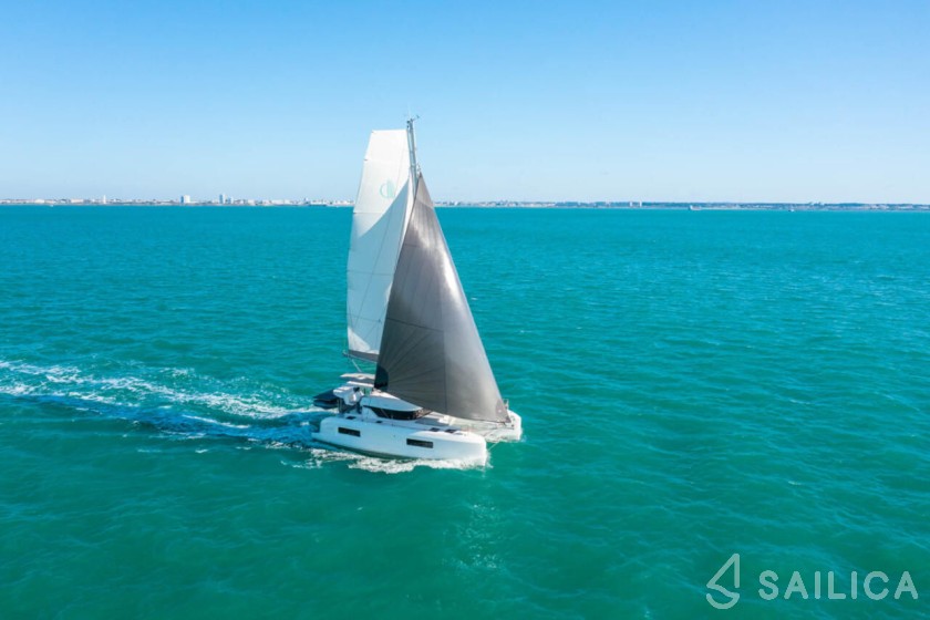 Lagoon 38 - Yacht Charter Sailica