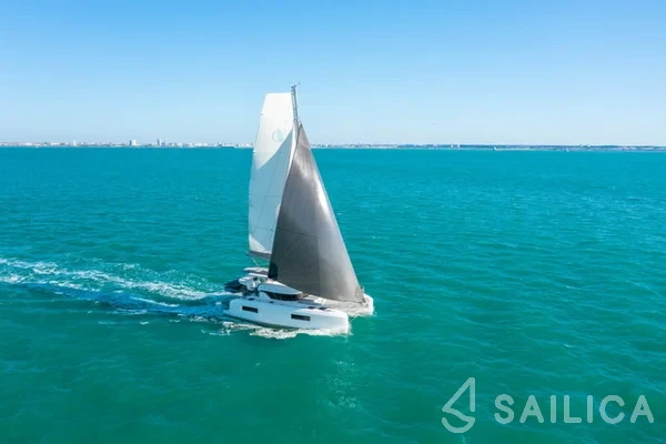 Lagoon 38 - Yacht Charter Sailica