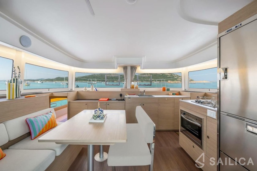 Lagoon 38 - Yacht Charter Sailica