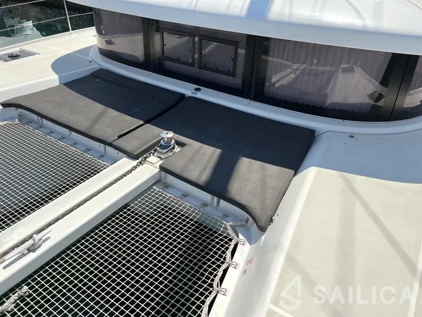 Lagoon 42 - Yacht Charter Sailica