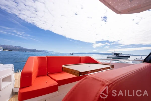 Nimbus Tender T11 - Yacht Charter Sailica