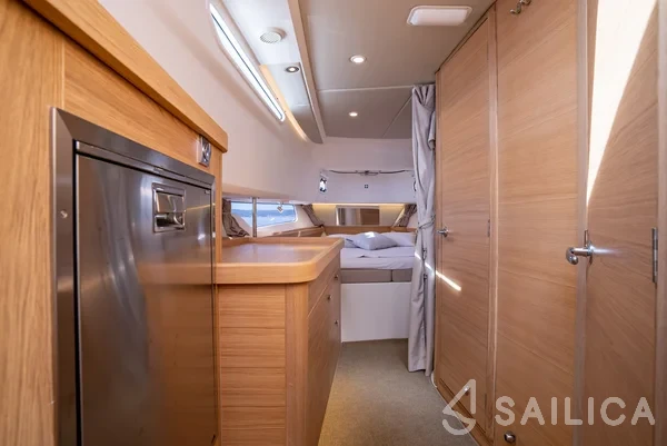 Nimbus Tender T11 - Yacht Charter Sailica