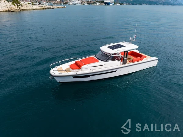 Nimbus Tender T11 - Yacht Charter Sailica