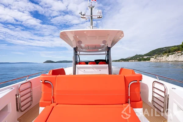 Nimbus Tender T11 - Yacht Charter Sailica