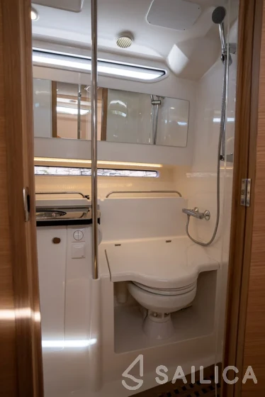 Nimbus Tender T11 - Yacht Charter Sailica