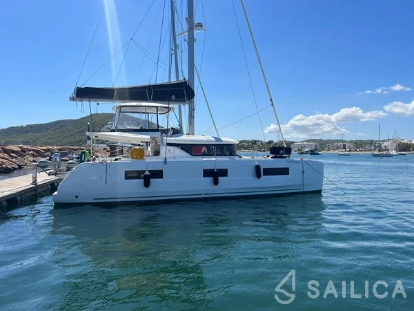 Lagoon 46  - Yacht Charter Sailica