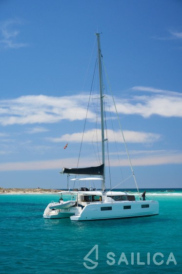 Lagoon 46  - Yacht Charter Sailica