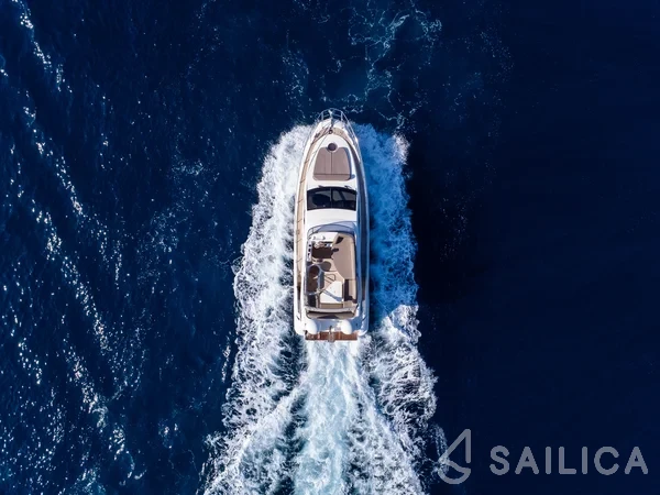 Ferretti 591 - Yacht Charter Sailica