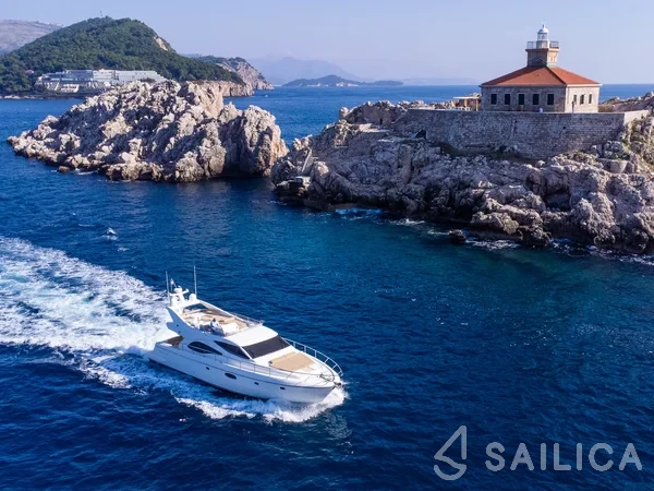 Ferretti 591 - Yacht Charter Sailica