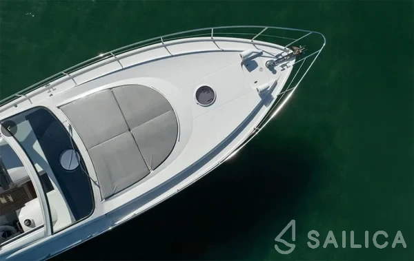 Pershing 50 - Yacht Charter Sailica