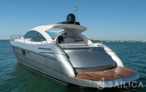 Pershing 50 - Yacht Charter Sailica