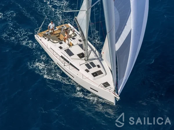 Hanse 410 - Yacht Charter Sailica