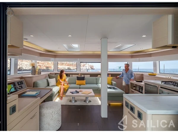 Lagoon 55 - Yacht Charter Sailica