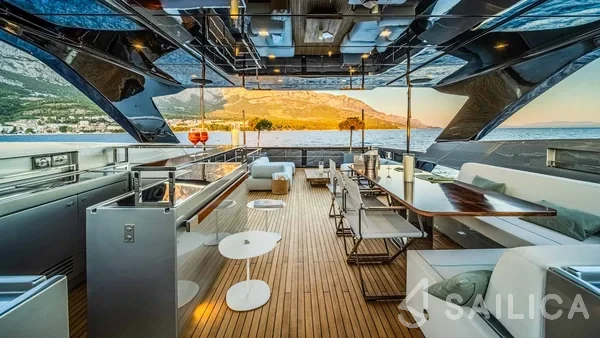 Riva Corsaro 100 - Yacht Charter Sailica