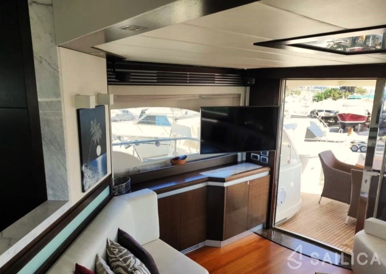Dominator 62 S - Yacht Charter Sailica