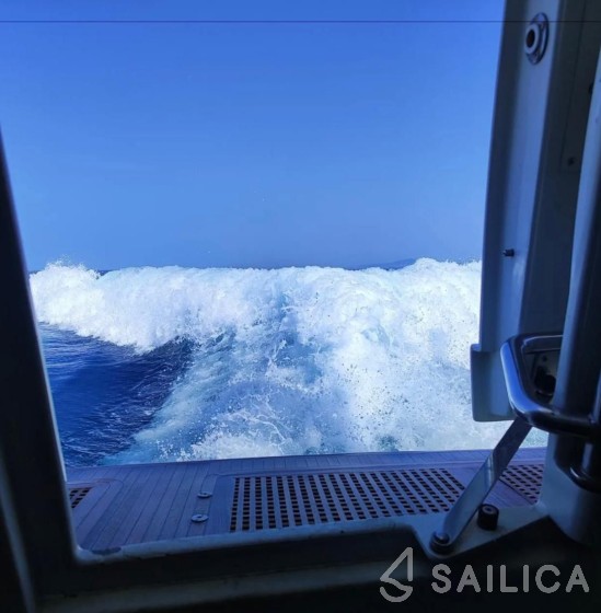 Dominator 62 S - Yacht Charter Sailica
