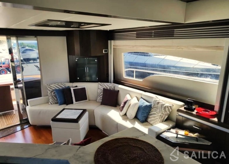 Dominator 62 S - Yacht Charter Sailica