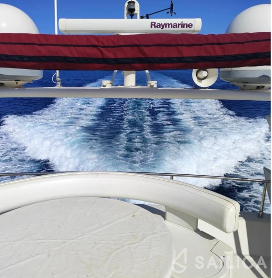 Dominator 62 S - Yacht Charter Sailica